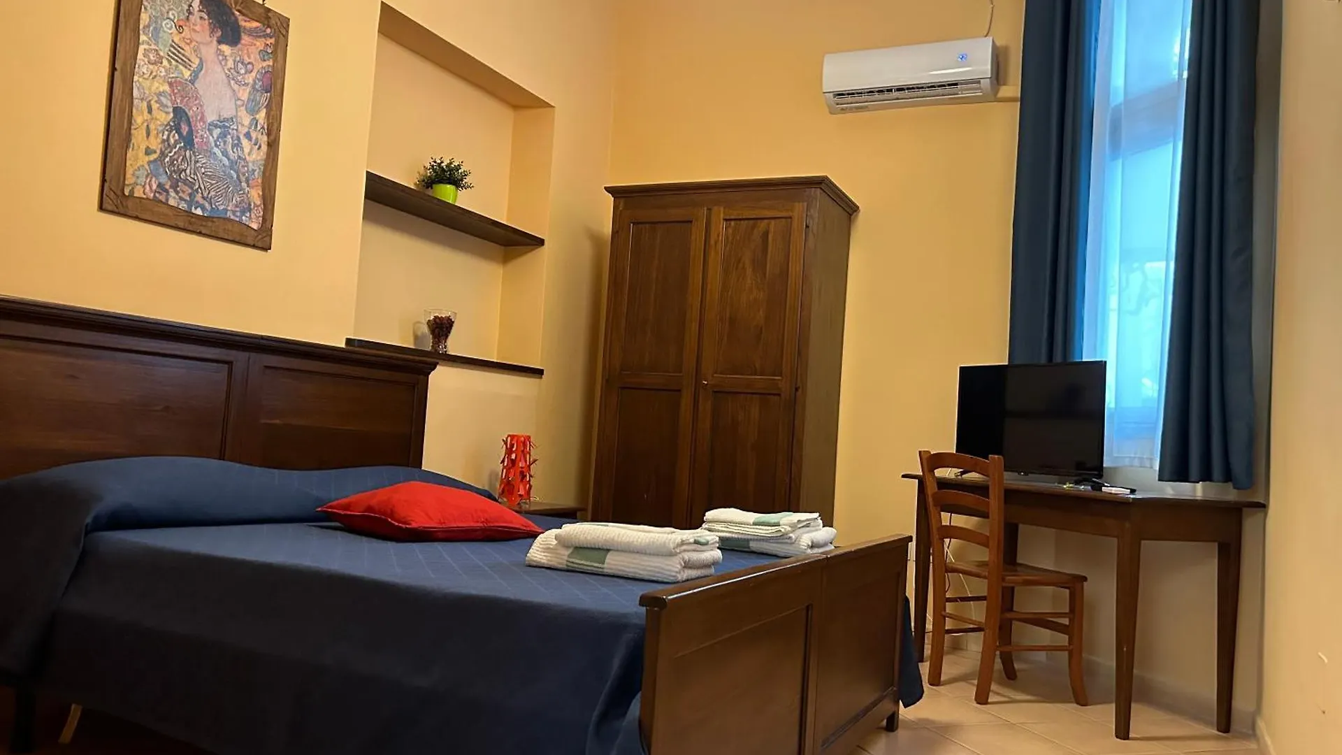 Guest house Sleepin Montesanto Hotel Naples
